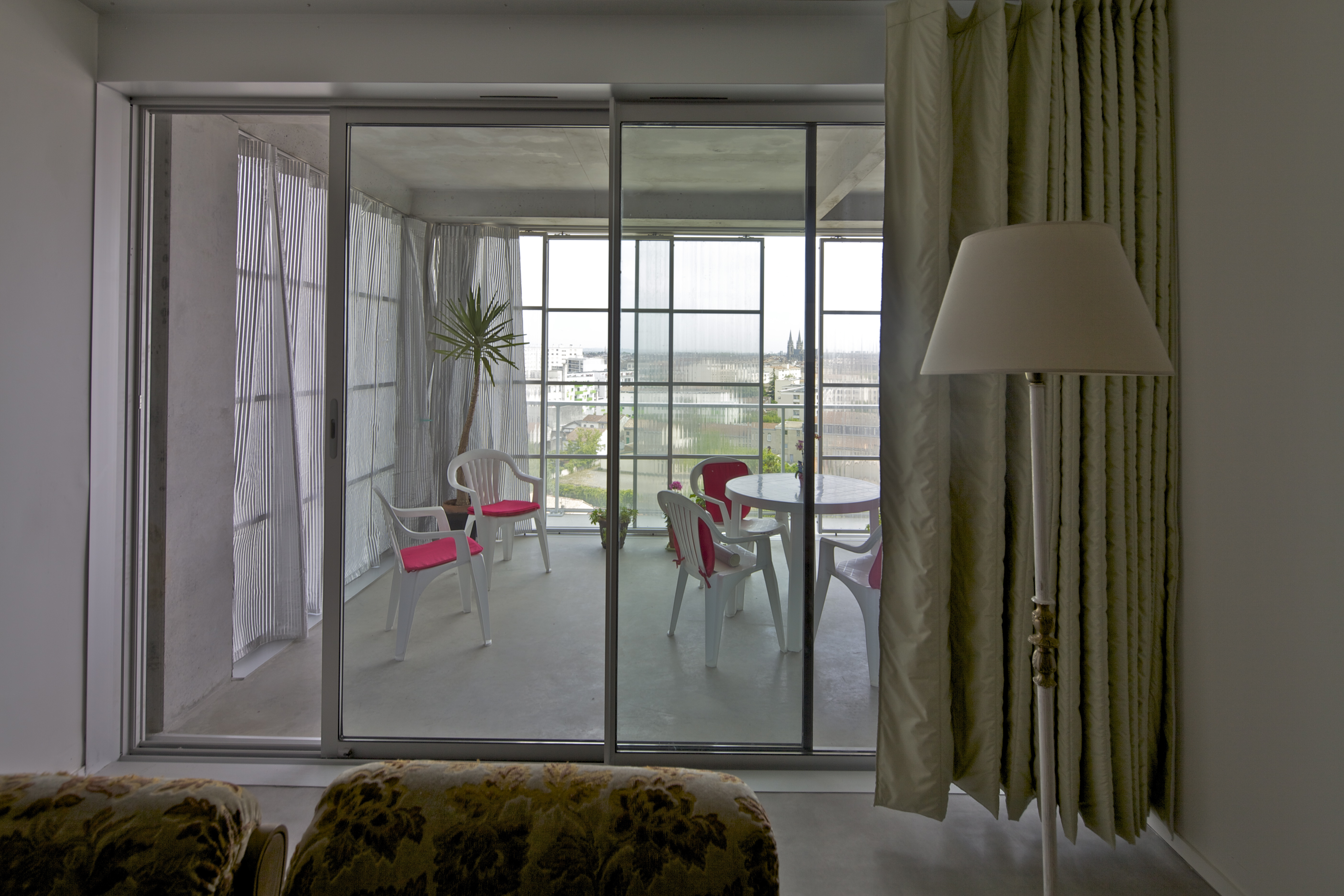 Transformatie van 530 woningen in Grand Parc Bordeaux door Lacaton & Vassal architectes, Frédéric Druot Architecture en Christophe Hutin Architecture, beeld Philippe Ruault