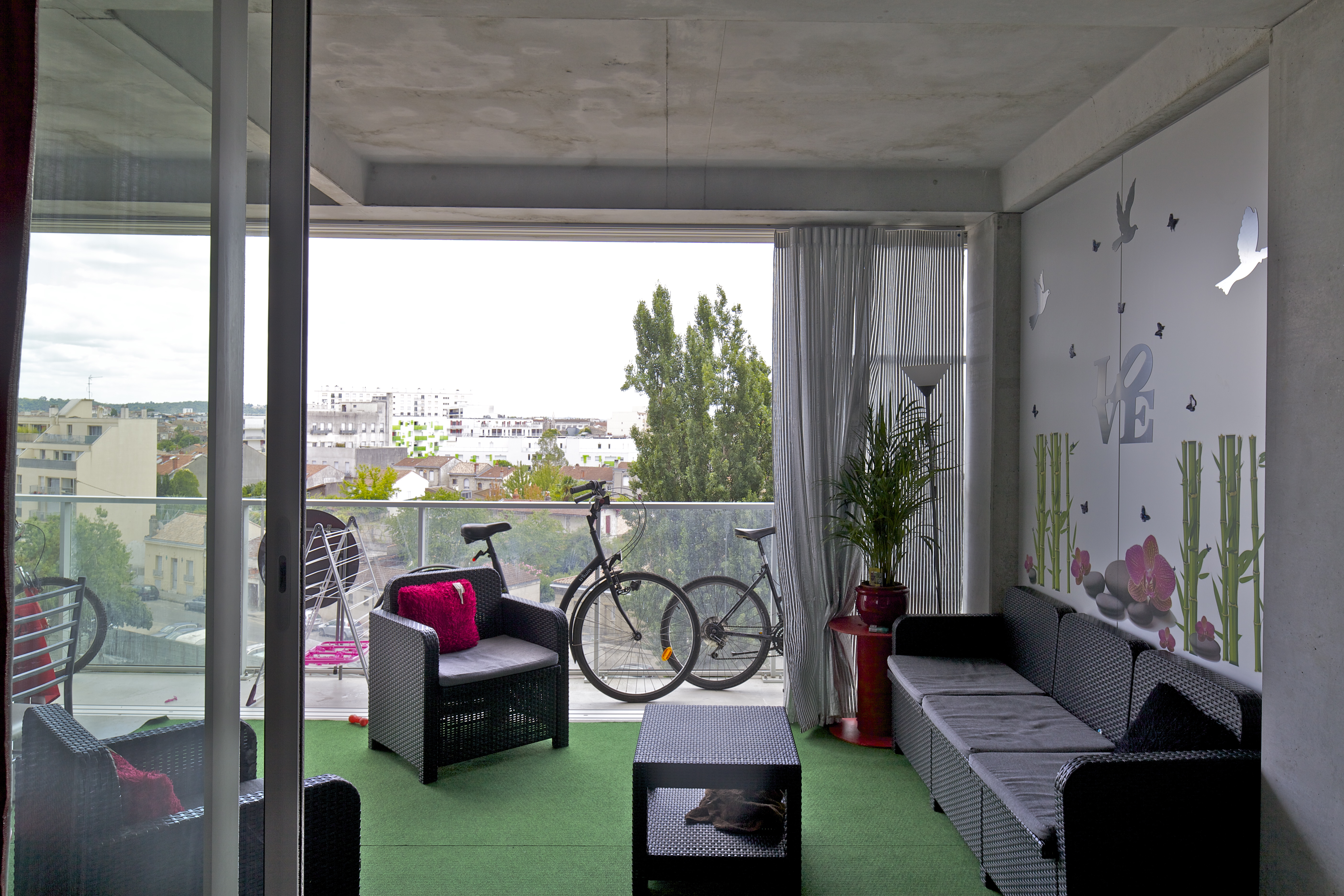 Transformatie van 530 woningen in Grand Parc Bordeaux door Lacaton & Vassal architectes, Frédéric Druot Architecture en Christophe Hutin Architecture, beeld Philippe Ruault
