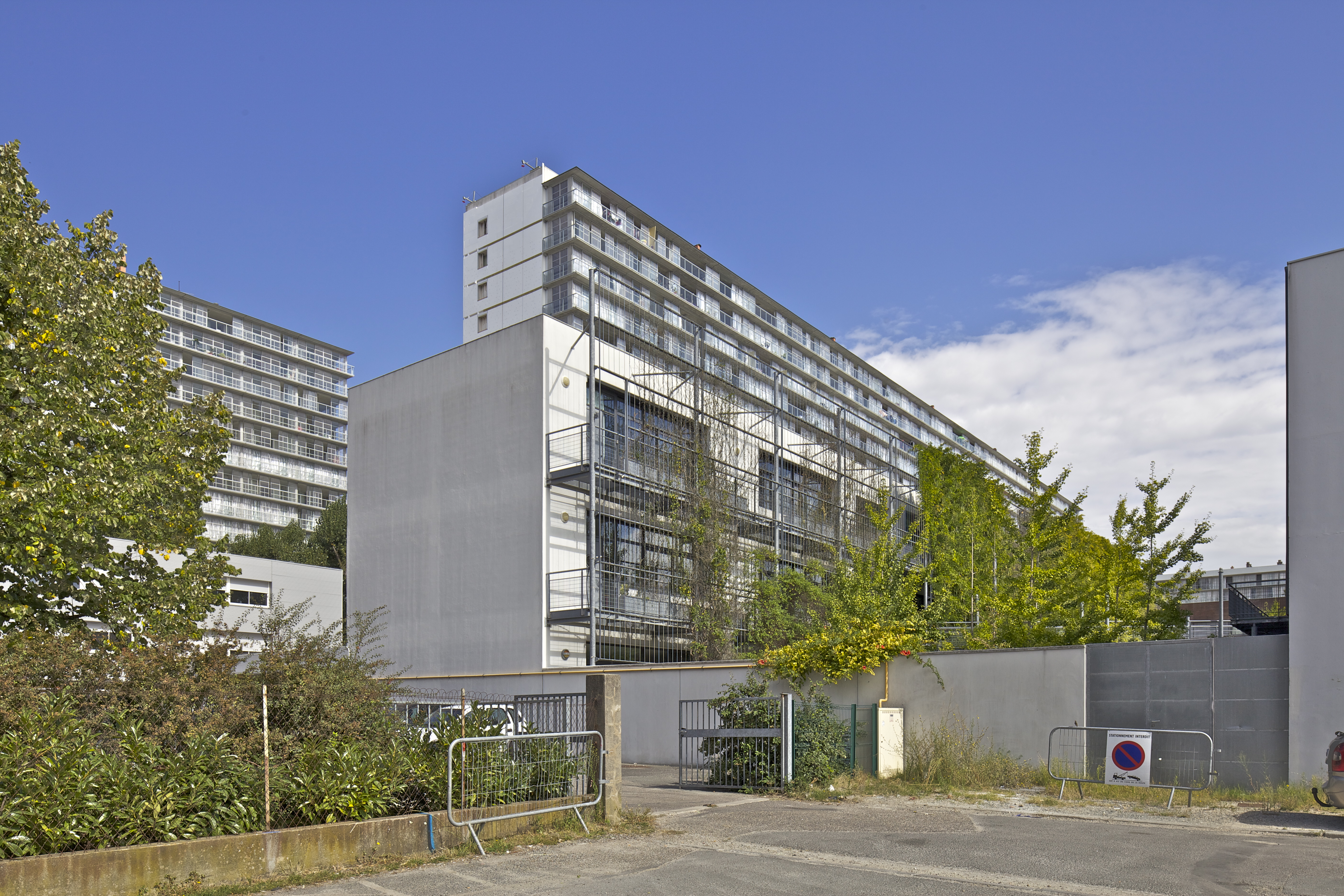 Transformatie van 530 woningen in Grand Parc Bordeaux door Lacaton & Vassal architectes, Frédéric Druot Architecture en Christophe Hutin Architecture, beeld Philippe Ruault