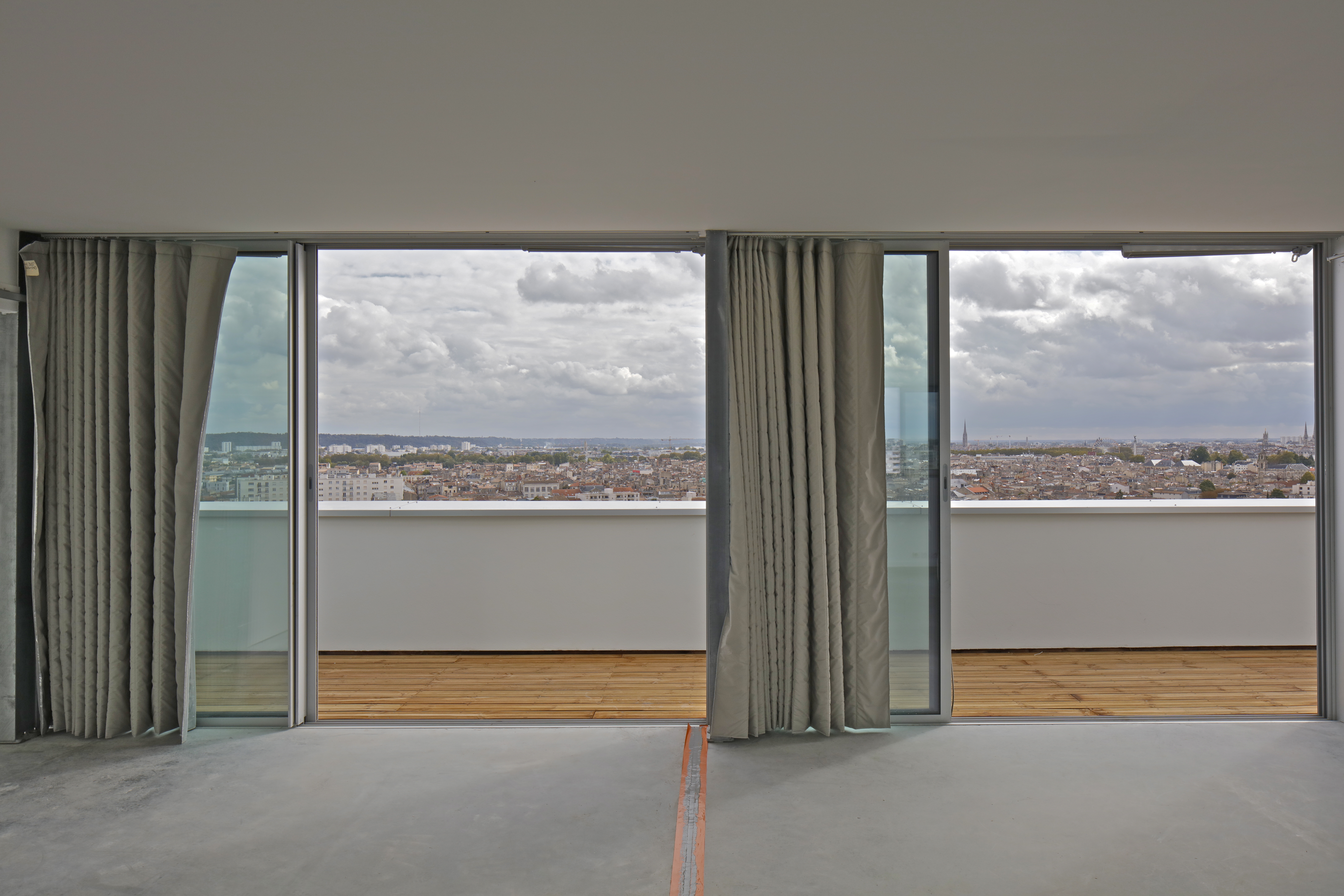 Transformatie van 530 woningen in Grand Parc Bordeaux door Lacaton & Vassal architectes, Frédéric Druot Architecture en Christophe Hutin Architecture, beeld Philippe Ruault