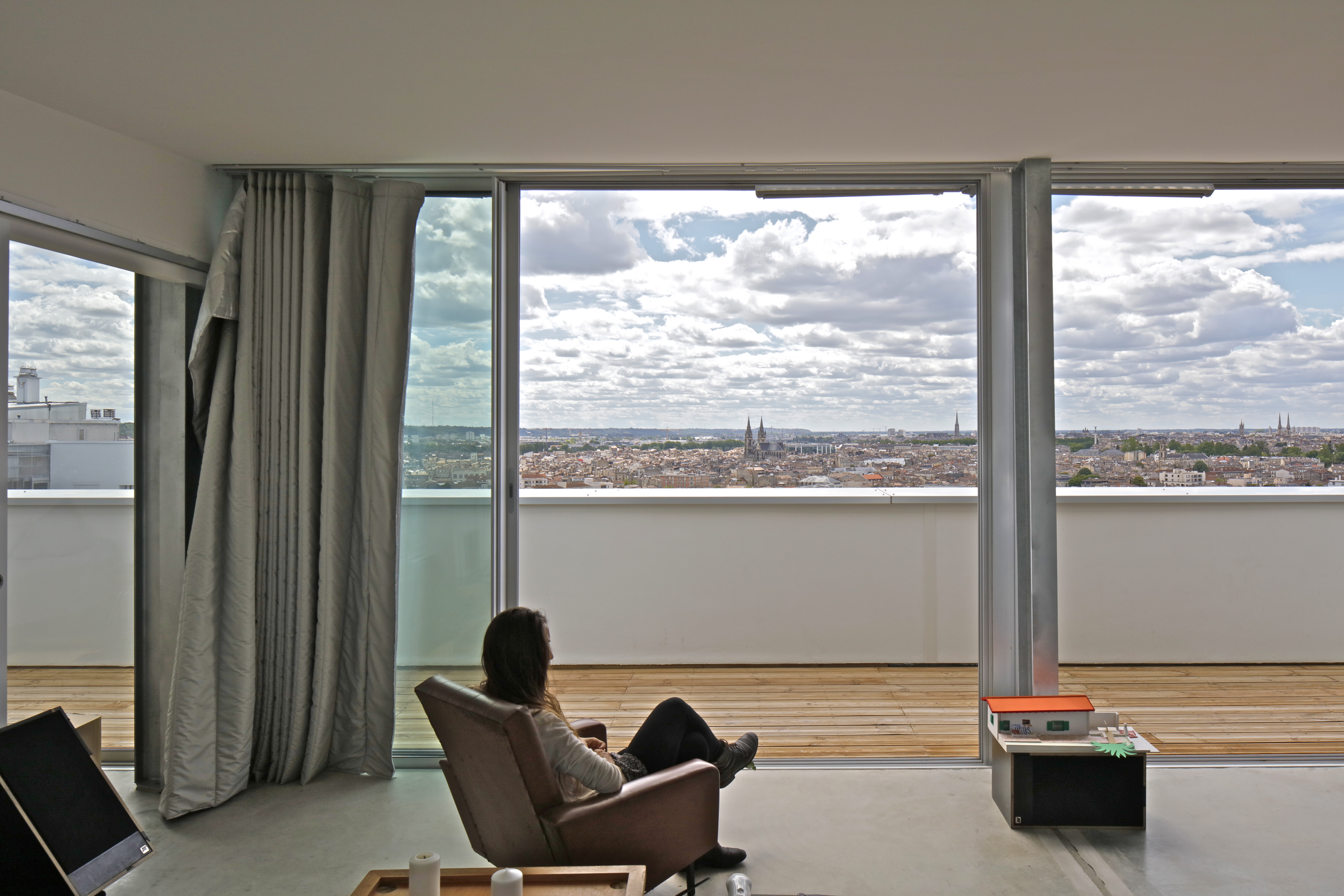 Transformatie van 530 woningen in Grand Parc Bordeaux door Lacaton & Vassal architectes, Frédéric Druot Architecture en Christophe Hutin Architecture, beeld Philippe Ruault