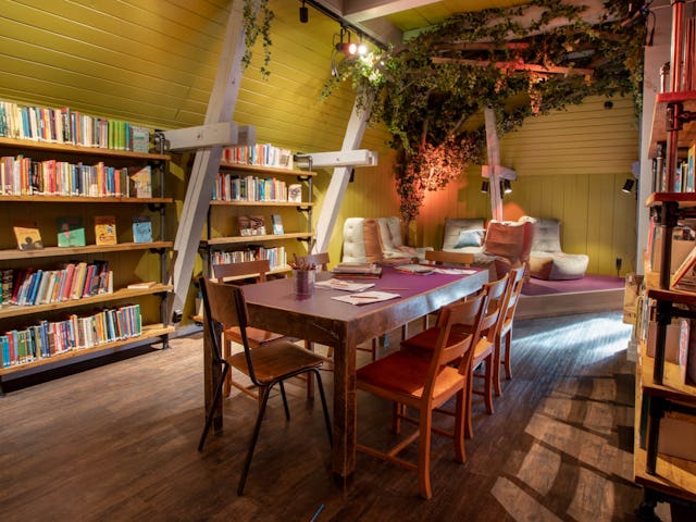 Grünerløkka Library door Aat Vos