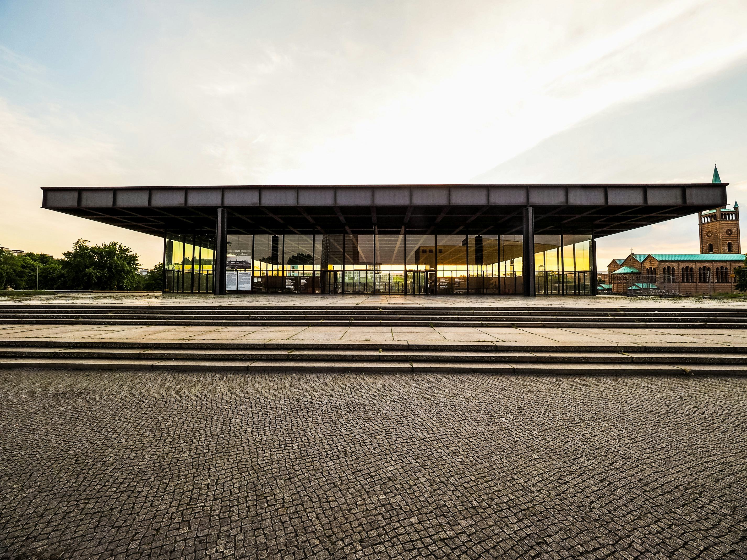 Neue Nationalgalerie in Berlijn door Ludwig Mies van der Rohe, beeld Shutterstock