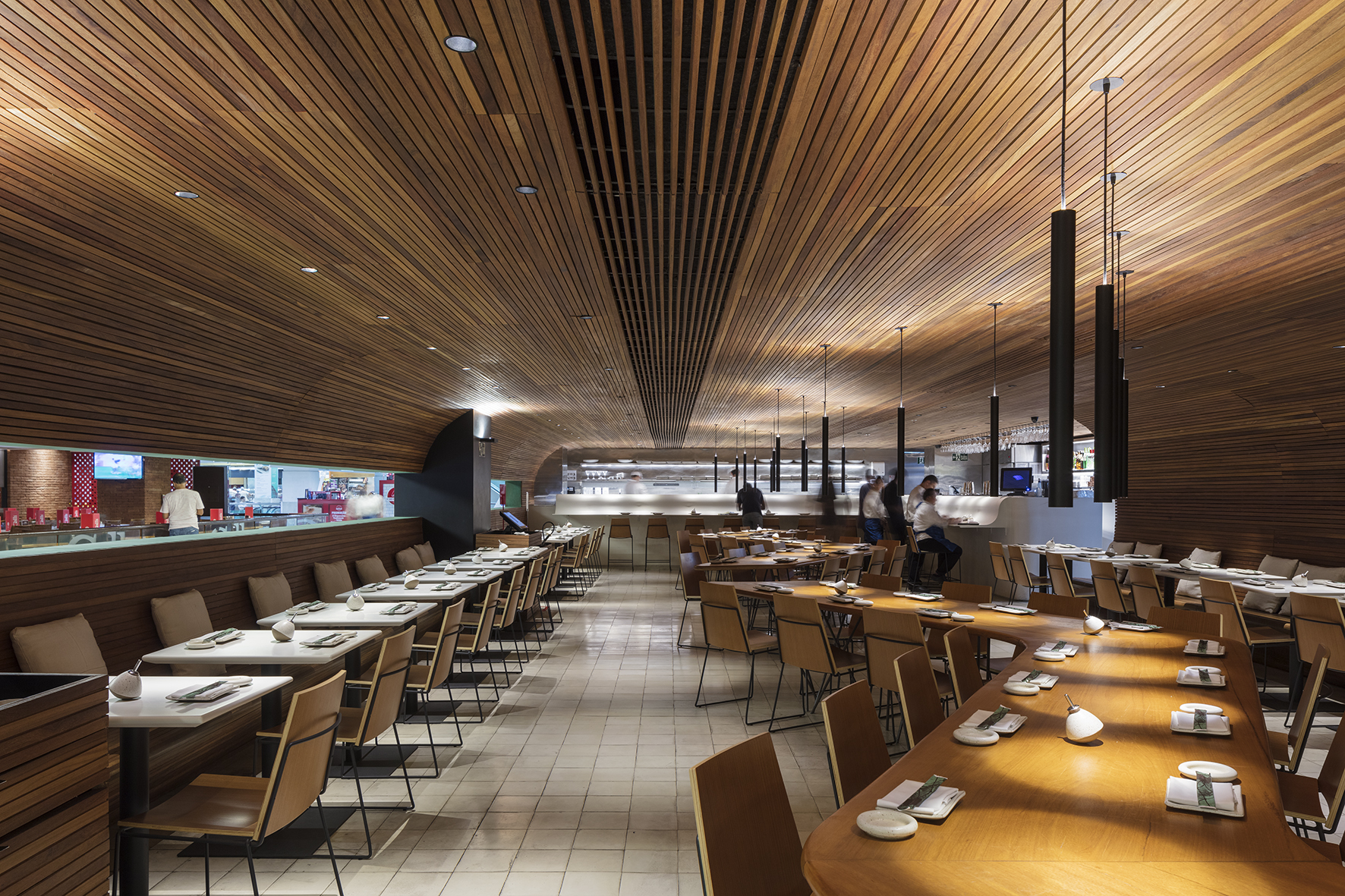 Gurumê Tijuca in Rio de Janeiro door Bernardes arquitetura. beeld Leonardo Finotti