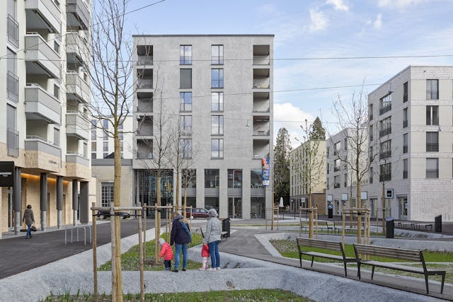 Stedelijk plein. Beeld © Beat Schweizer