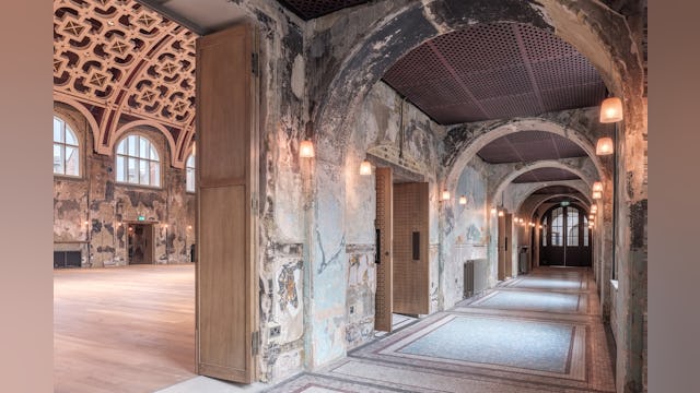 Battersea Arts Centre door Haworth Tompkins. beeld Fred Howarth