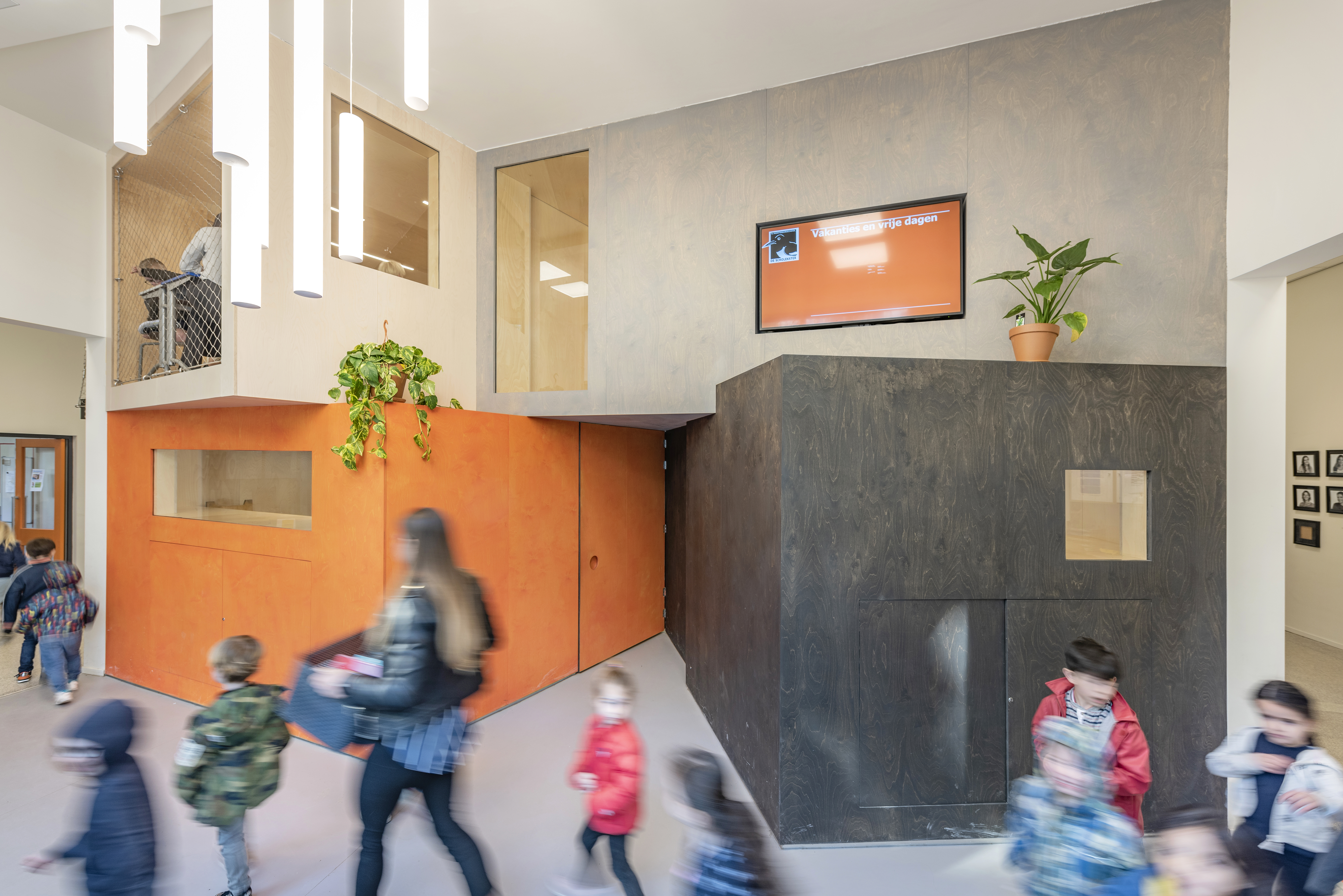 26-04-2019, Amsterdam
De Scholekster door Heren5 Architecten
foto en copyright Leonard Fäustle