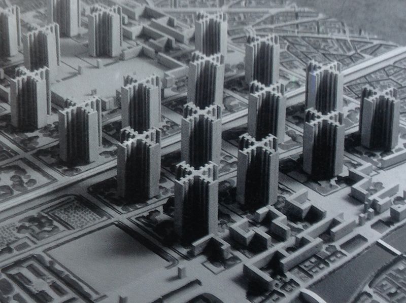 Model of the Plan Voisin for Paris by Le Corbusier displayed at the Nouveau Esprit Pavilion (1925)