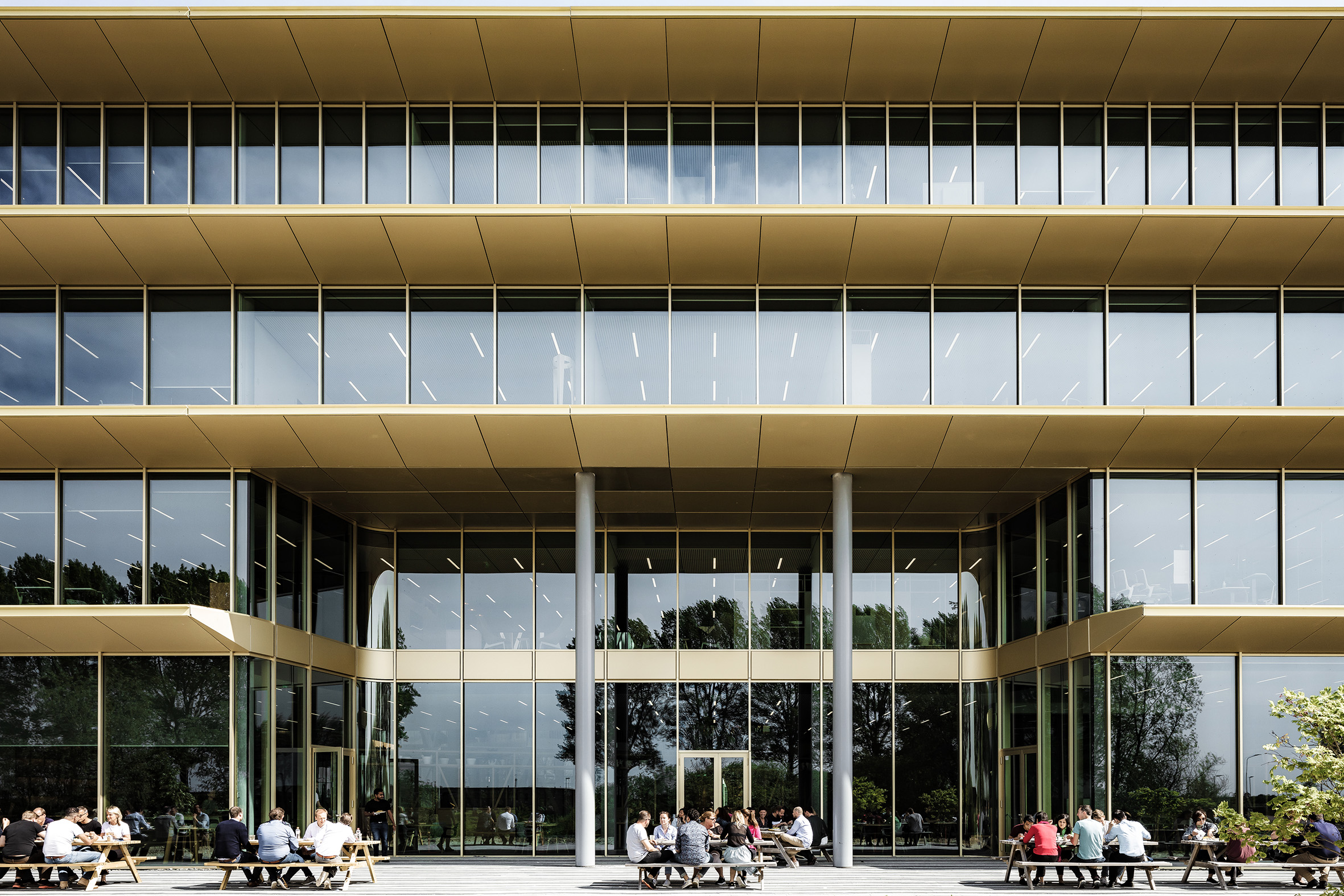 Hoofdkantoor ASICS EMEA in Hoofddorp door Powerhouse Company. Beeld Sebastian van Damme