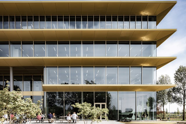 Hoofdkantoor ASICS EMEA in Hoofddorp door Powerhouse Company. Beeld Sebastian van Damme