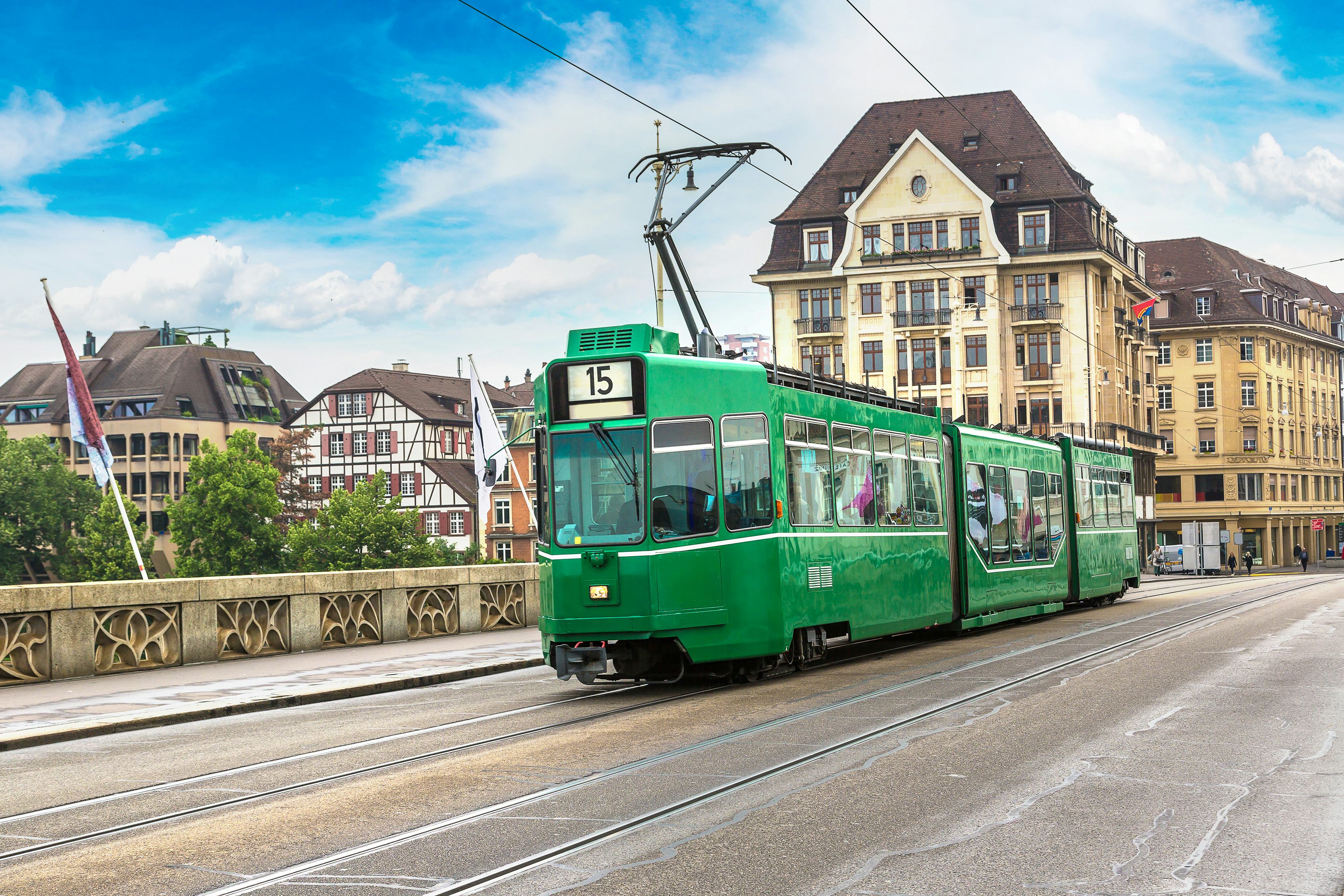Tram in Basel, beeld Shutterstock