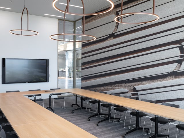 Asics door CBRE. beeld Stijnstijl Fotografie