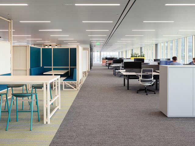 Asics door CBRE. beeld Stijnstijl Fotografie