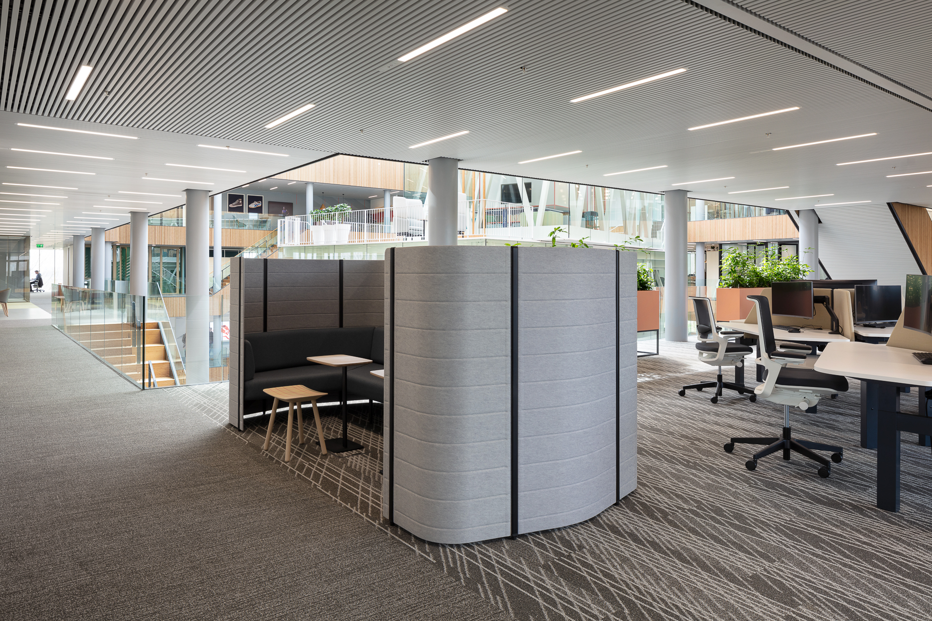 Asics door CBRE. beeld Stijnstijl Fotografie