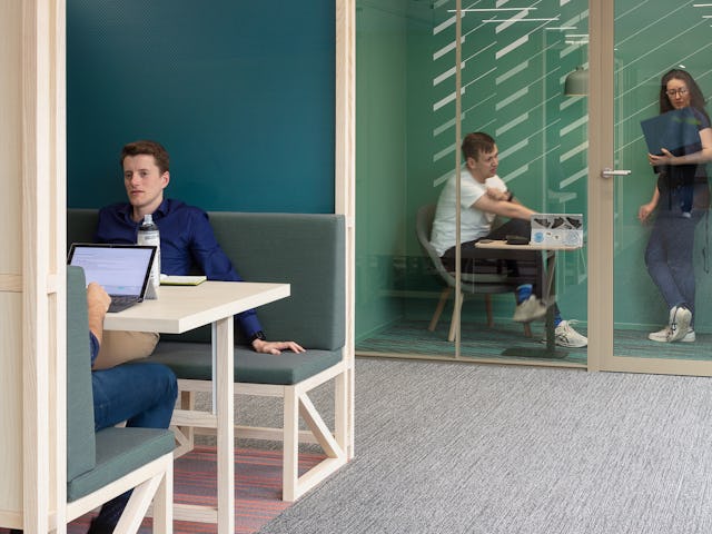 Asics door CBRE. beeld Stijnstijl Fotografie