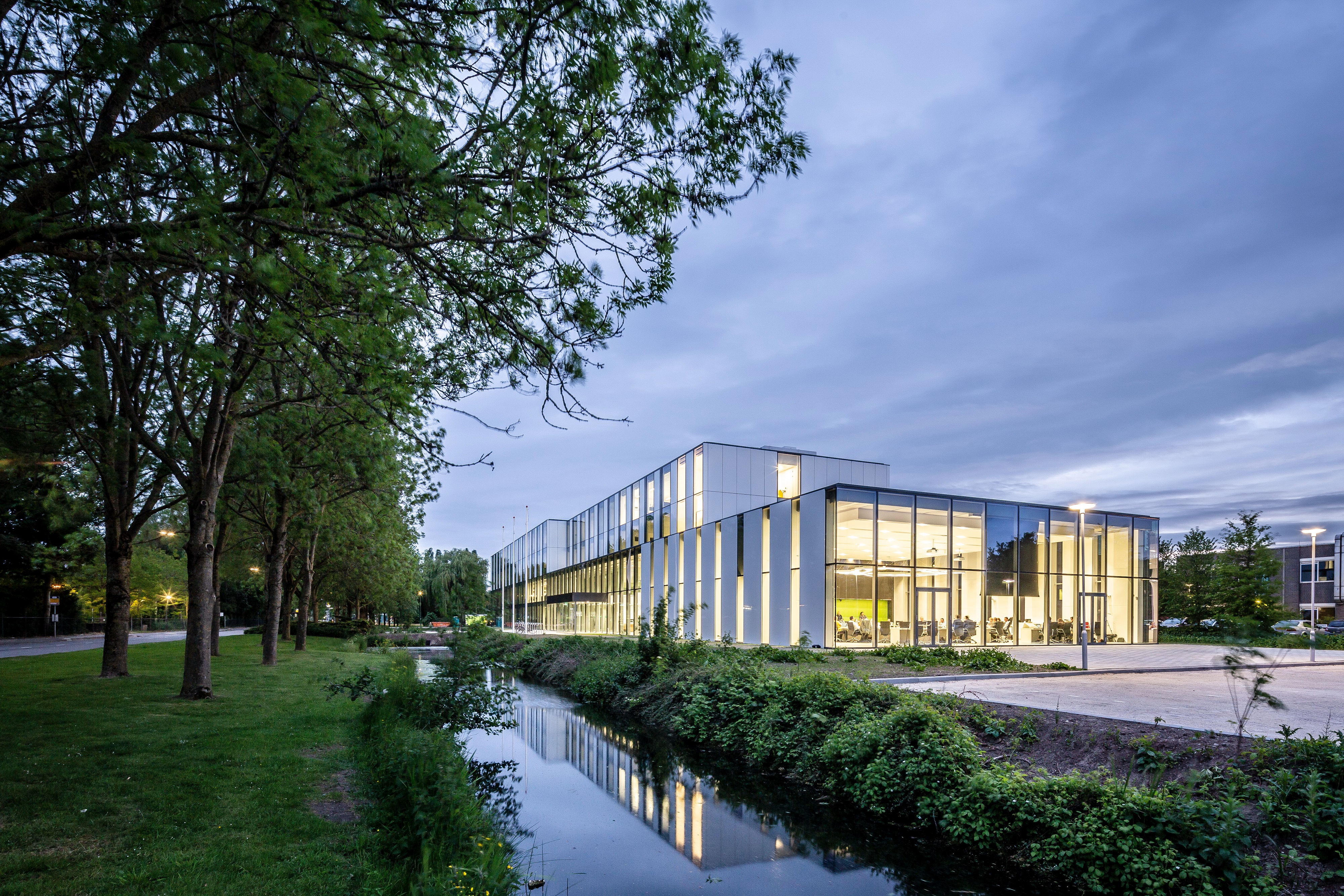 Gemeentehuis Woerden door cepezed. Beeld Lucas van der Wee