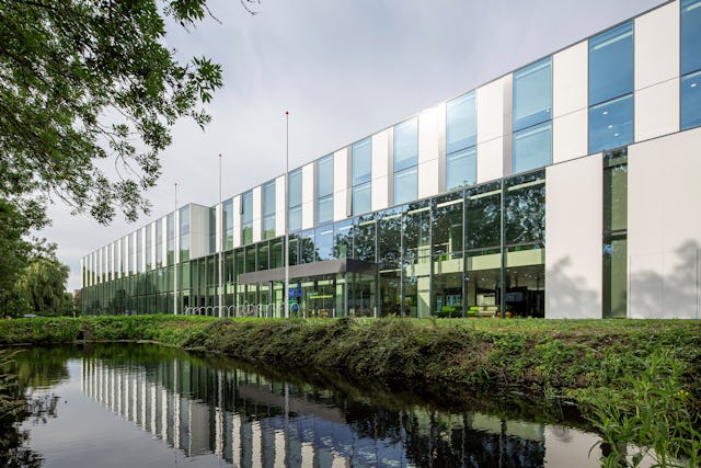 Gemeentehuis Woerden door cepezed. Beeld Lucas van der Wee