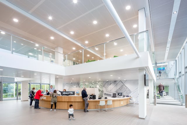 Gemeentehuis Woerden door cepezed. Beeld Lucas van der Wee