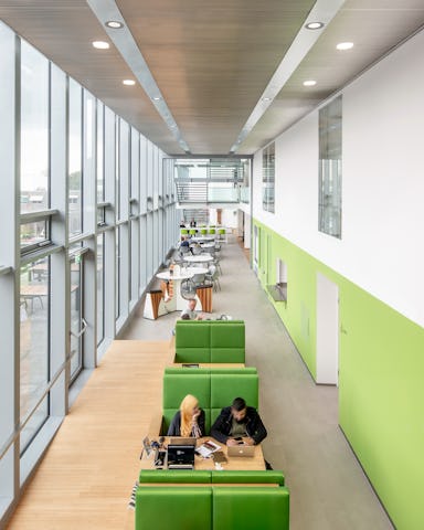 Gemeentehuis Woerden door cepezed. Beeld Lucas van der Wee