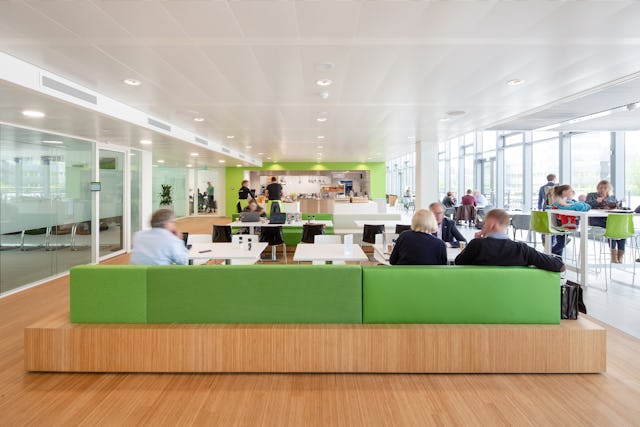 Gemeentehuis Woerden door cepezed. Beeld Lucas van der Wee