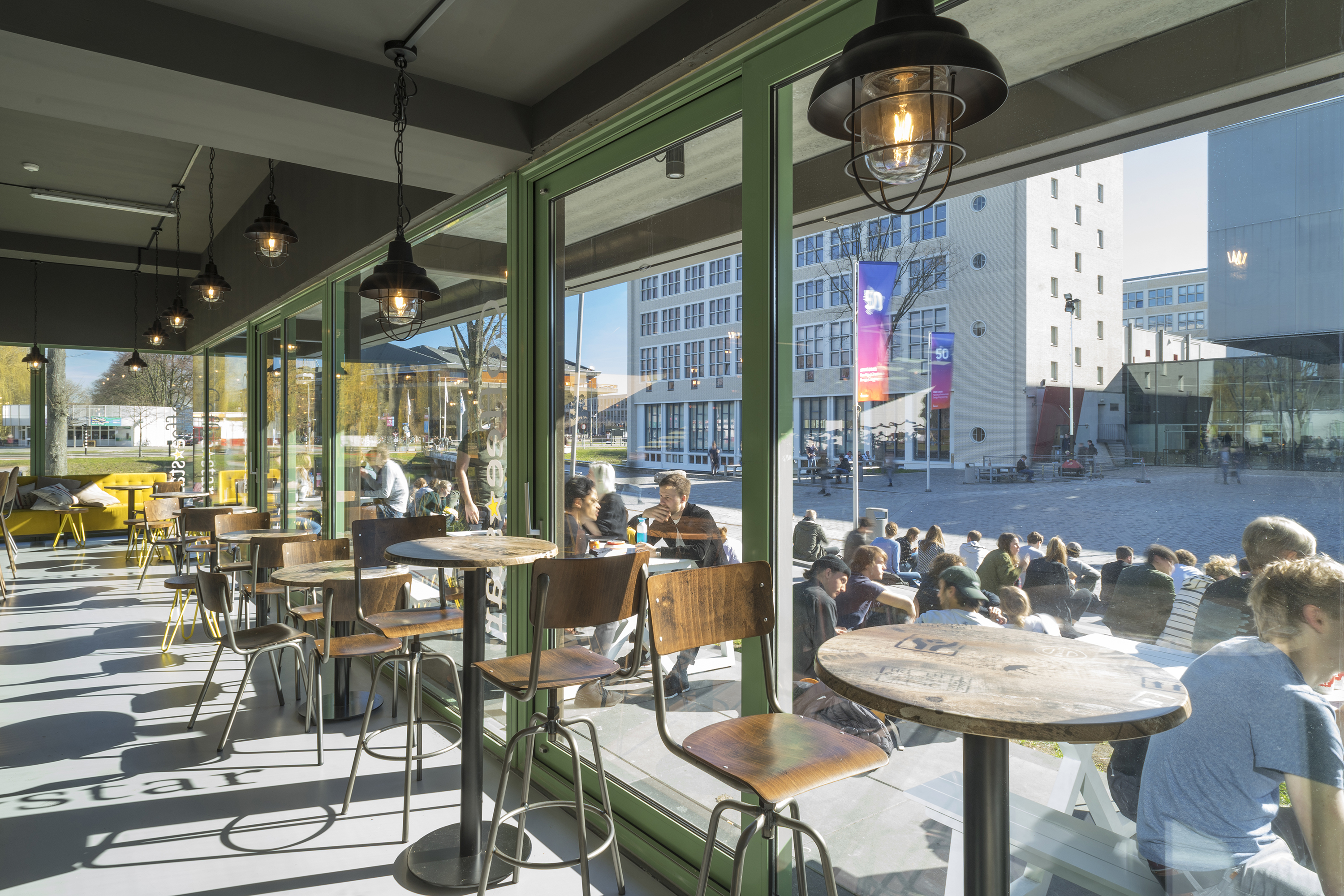 Interieur koffiebar, beeld: Riccardo de Vecchi