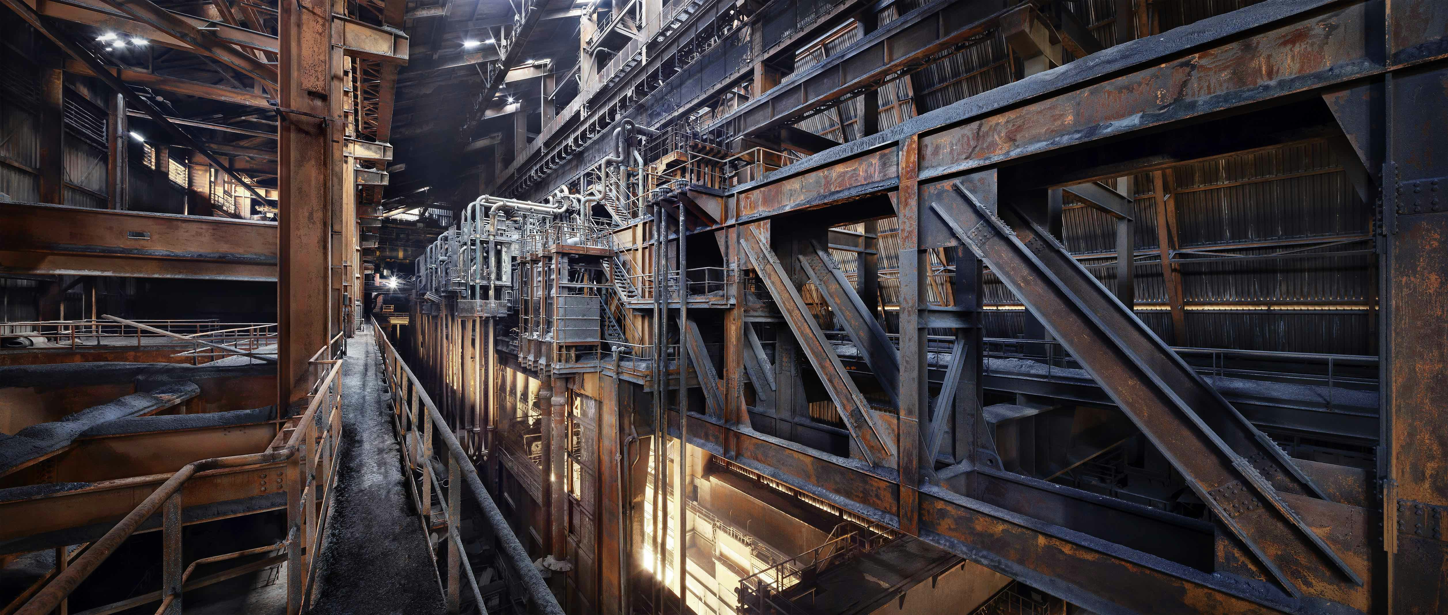 Fotograaf Jan Stel exposeert foto's van verlaten industriële gebouwen