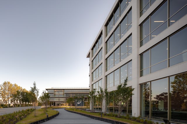 Hoofdkantoor Danone in Hoofddorp door Powerhouse Company. Beeld Sebastian van Damme