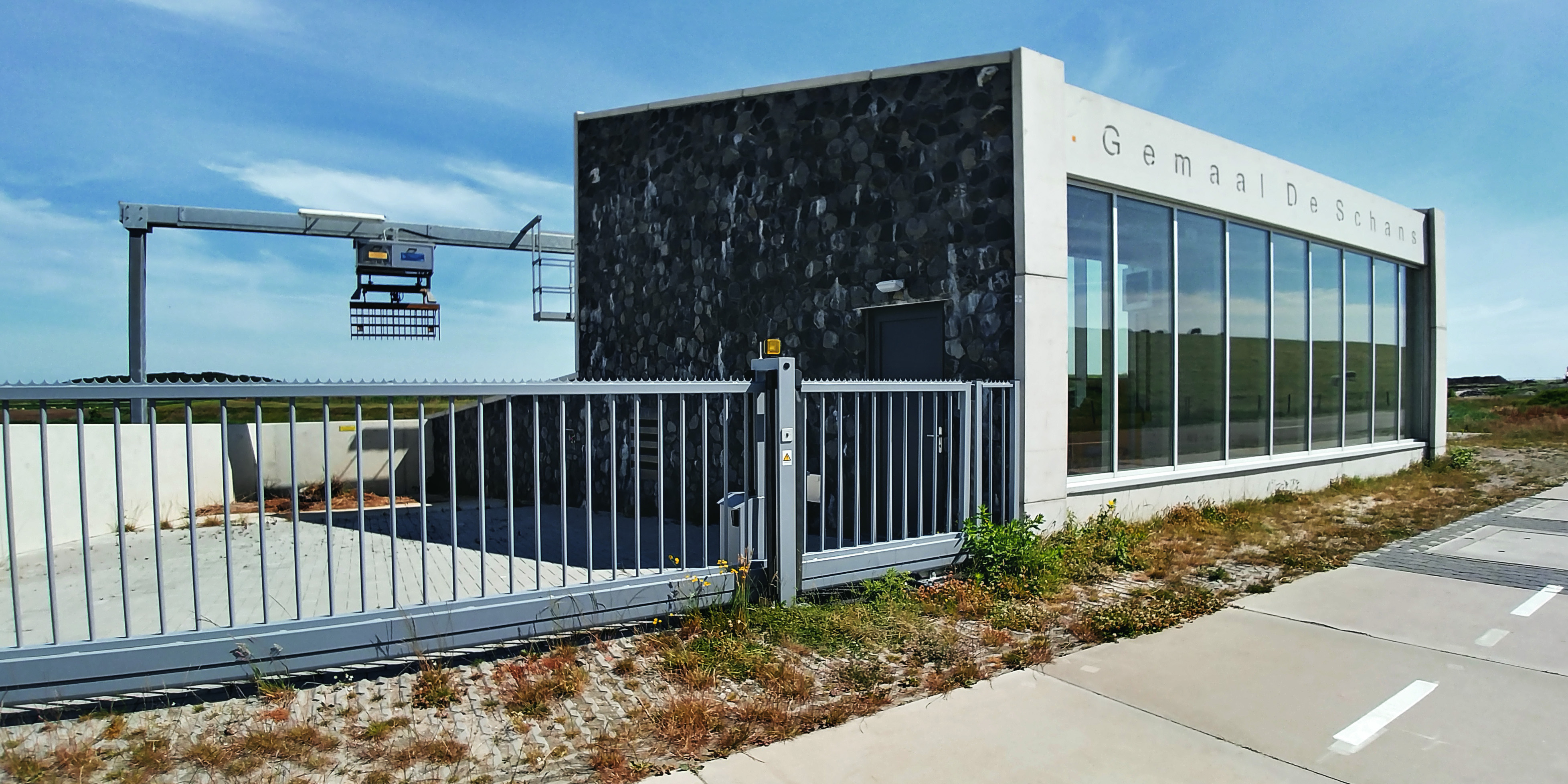 Gemaal De Schans straatzijde (foto: Annique Paalvast)