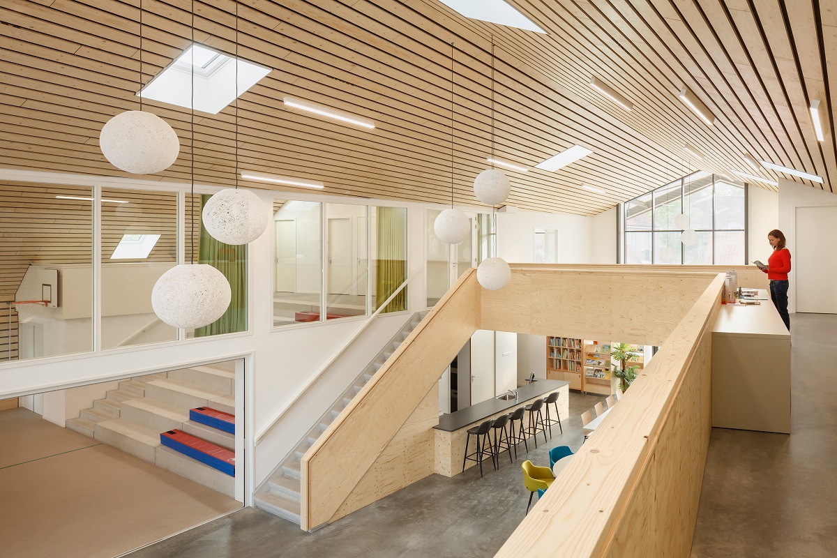 Foyer MFC BIggekerke. Beeld Katja Effting