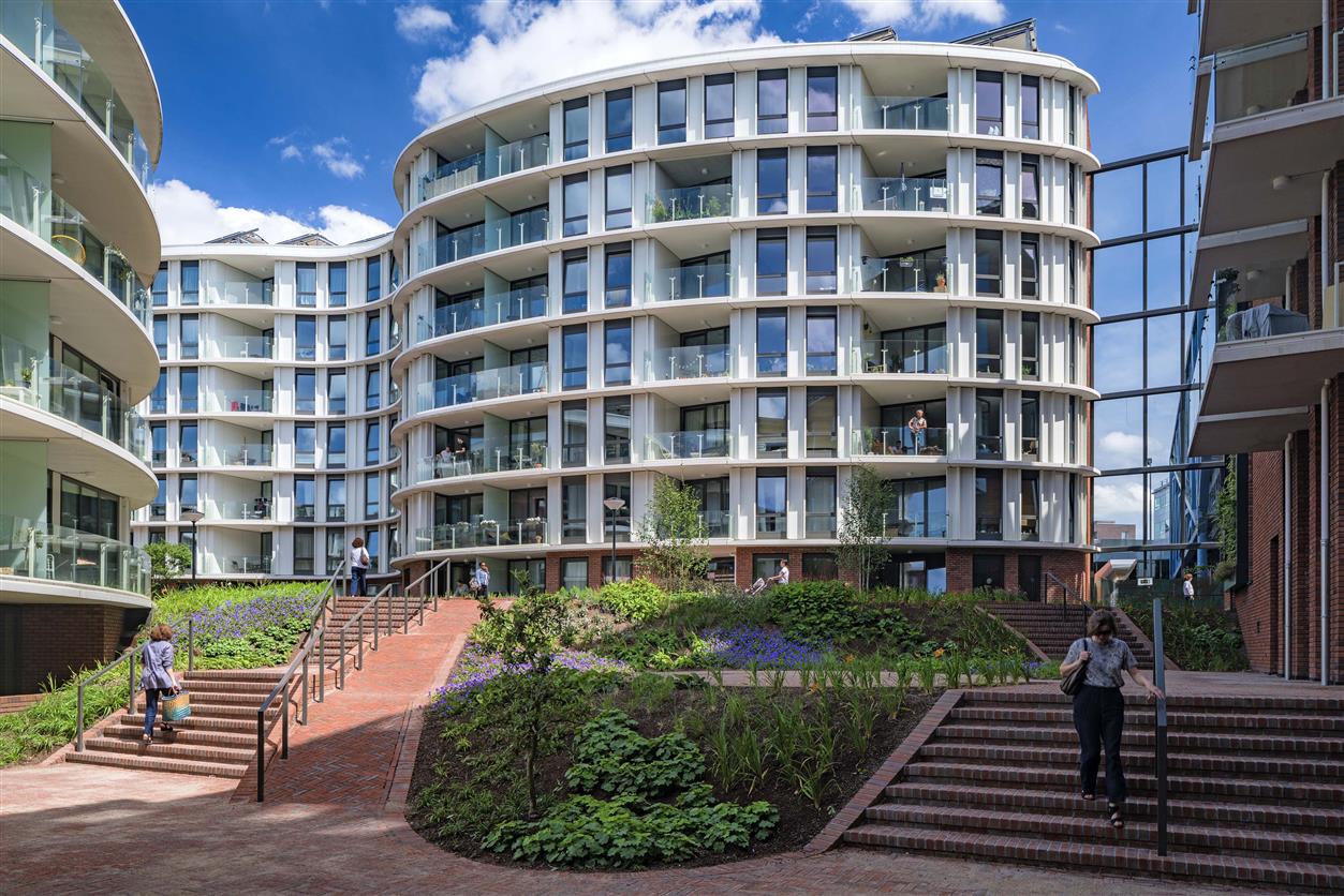 Hoofdentree trappen - foto: John Lewis Marshall