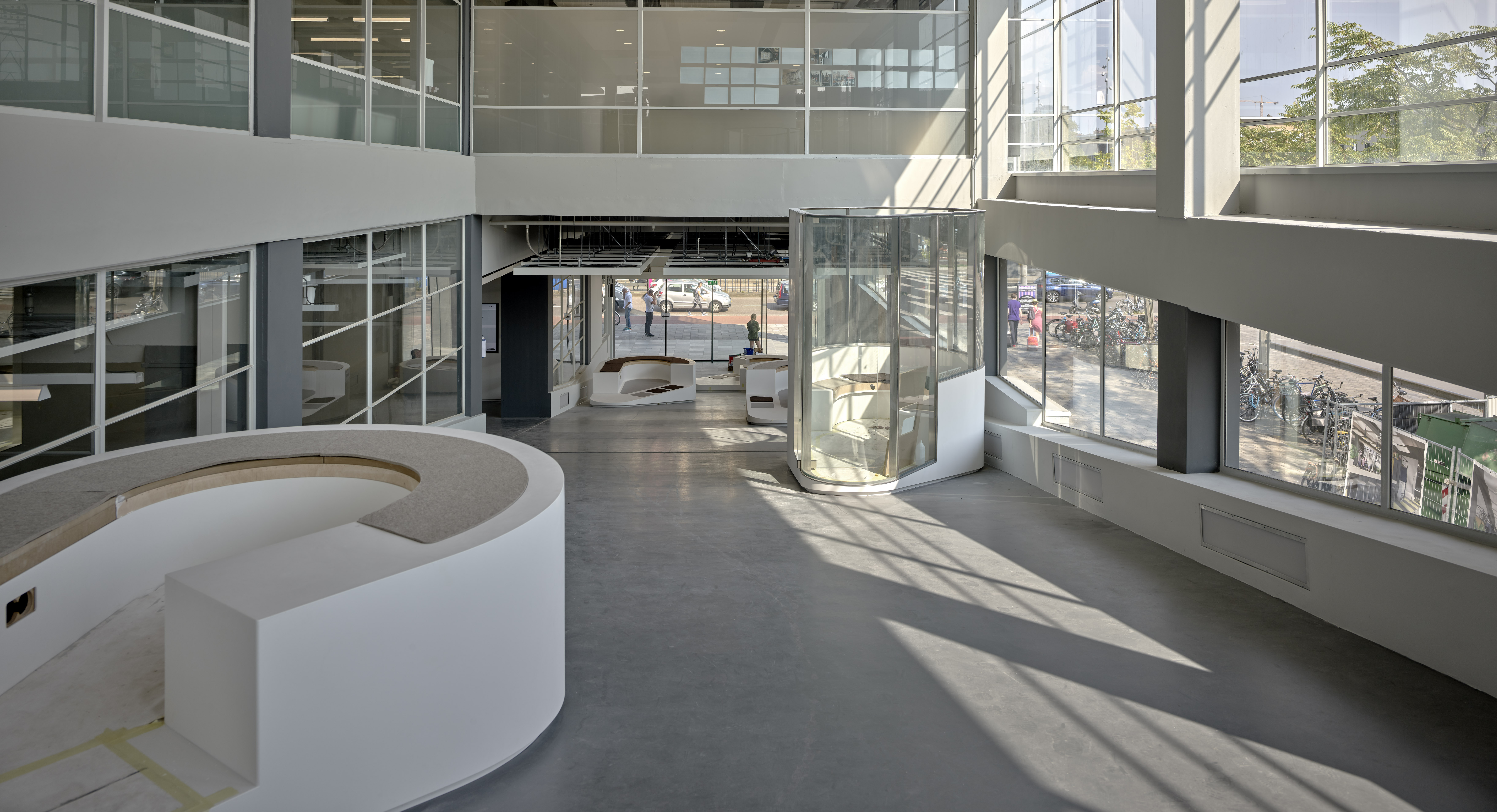 Amsterdam Stadionplein Citroën Noordgebouw. Beeld Kees Hummel