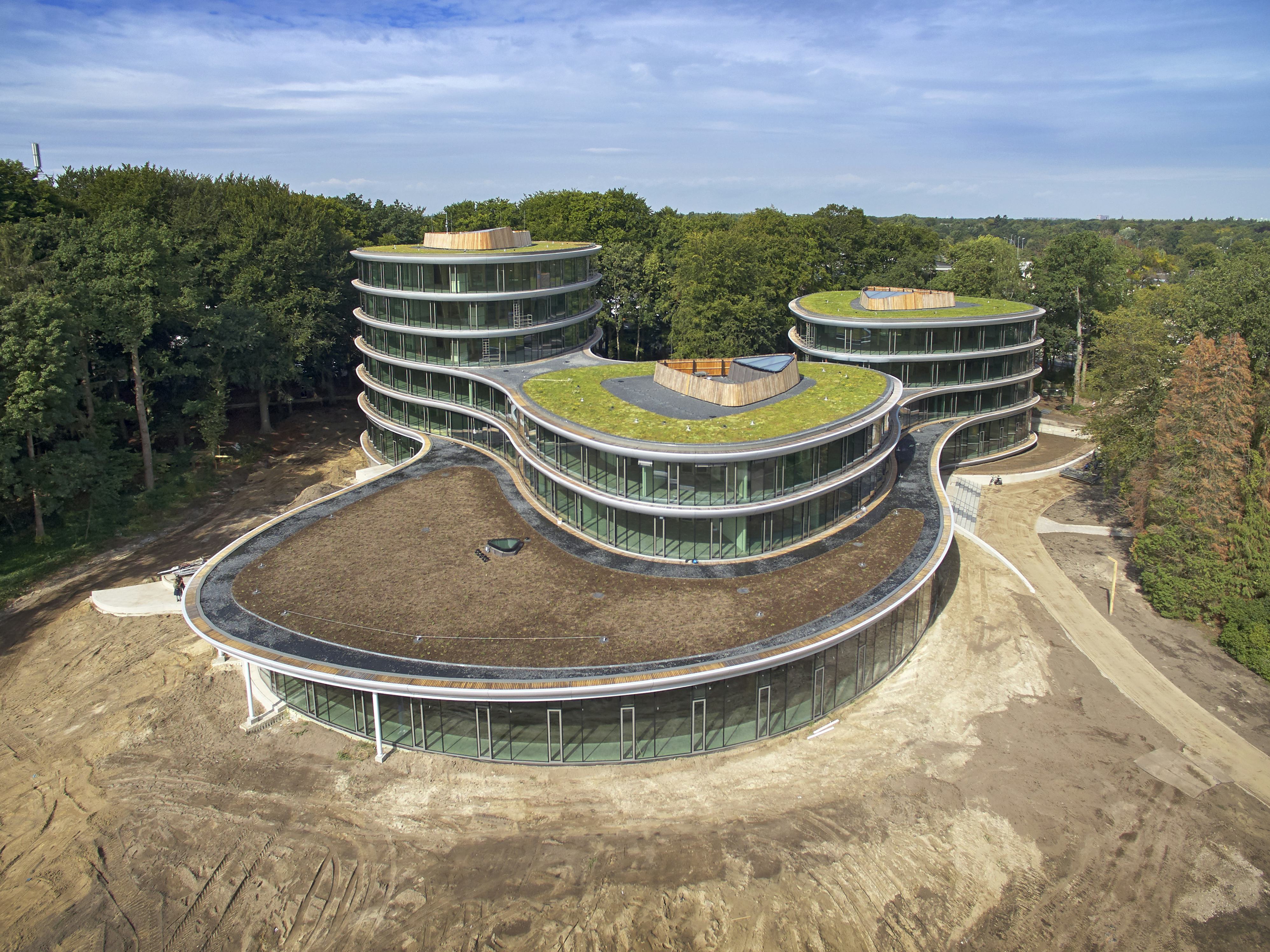 Het Hoofdkantoor Triodos Nederland in Driebergen-Zeist door RAU is een van de genomineerden van de Award Natuurinclusief bouwen en ontwerpen. Beeld Bert Rietberg voor J.P. van Eesteren