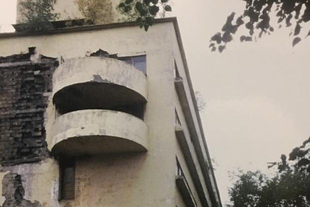 Narkomfin-gebouw (1928) in Moskou door Moisej Ginzboerg en Ignaty Milinis. Beeld Flip Krabbendam (1996)