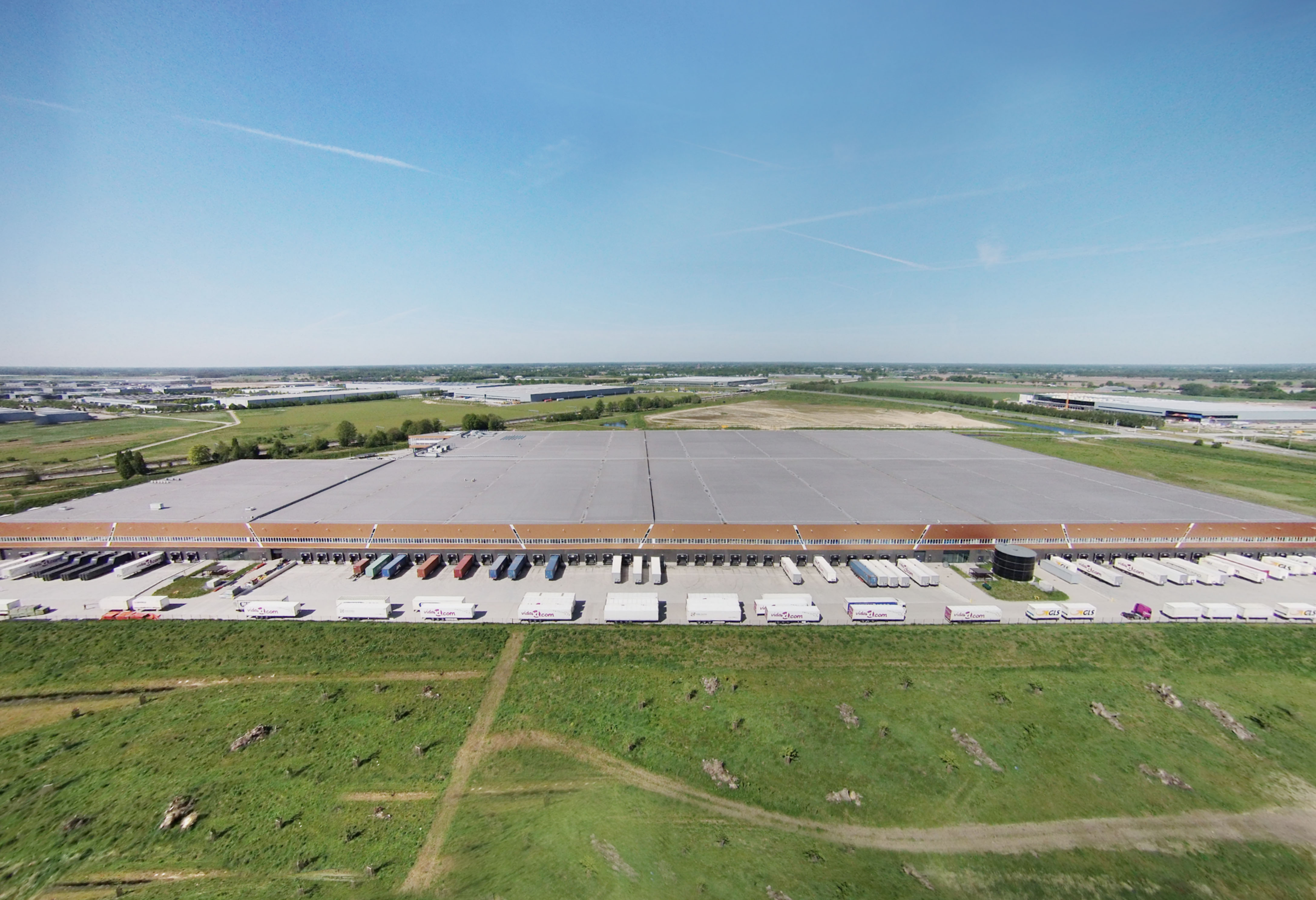 Distributiehal Venlo Beeld Rademacher & De Vries Architecten 