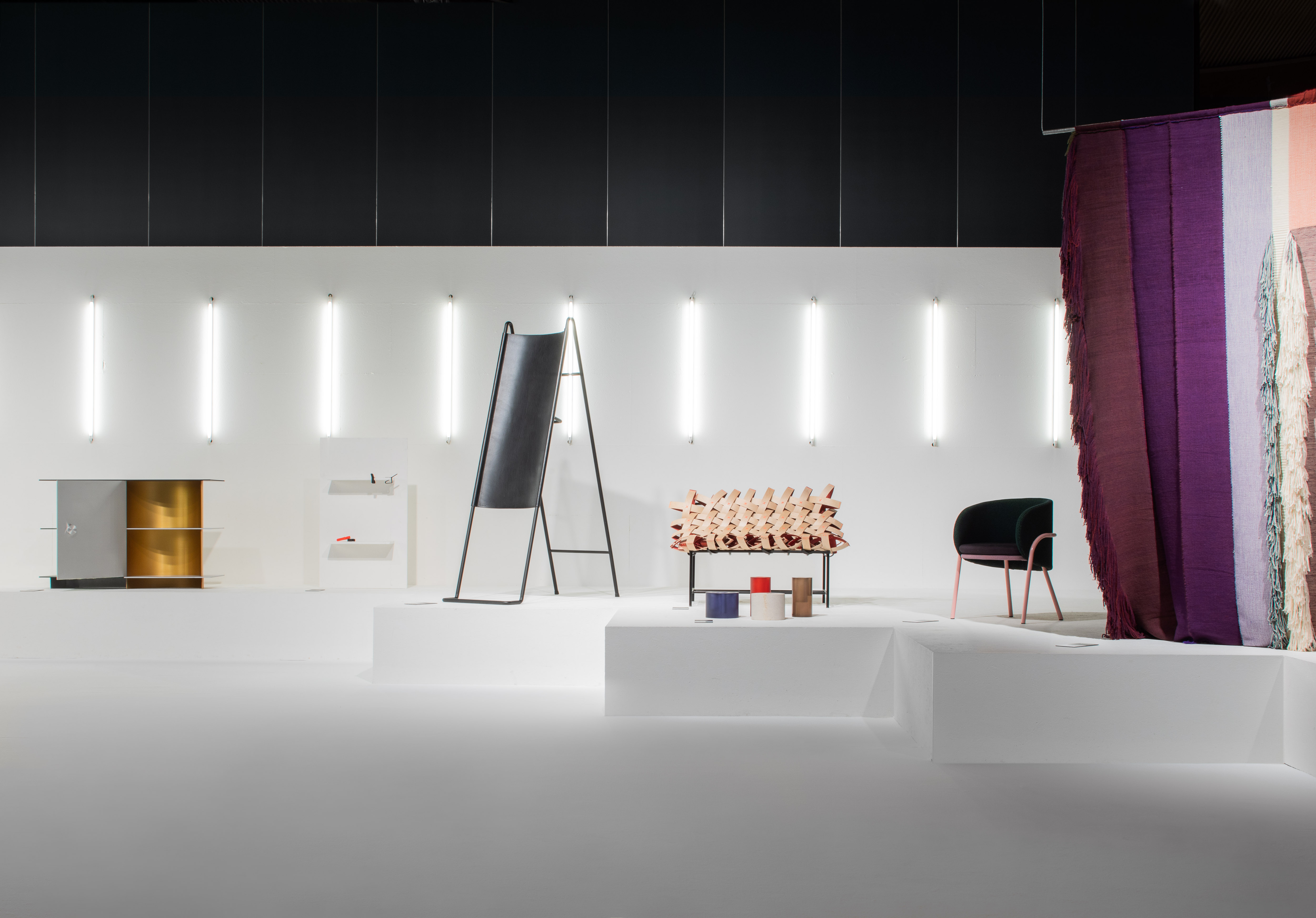 Scenografie Biënnale Interieur Kortrijk door Studio Verter. Beeld Jeroen Verrecht