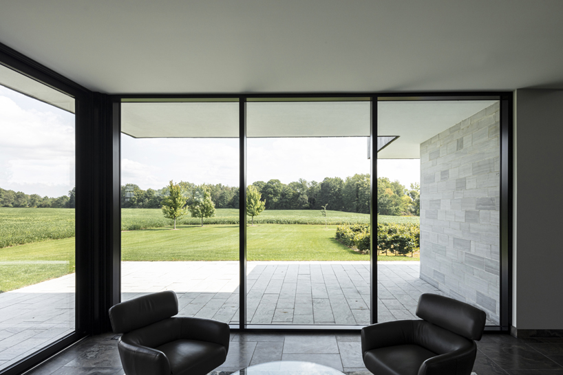 House H in Mount Brydges (Canada) door Chris Collaris Architects. Beeld Tim Van de Velde