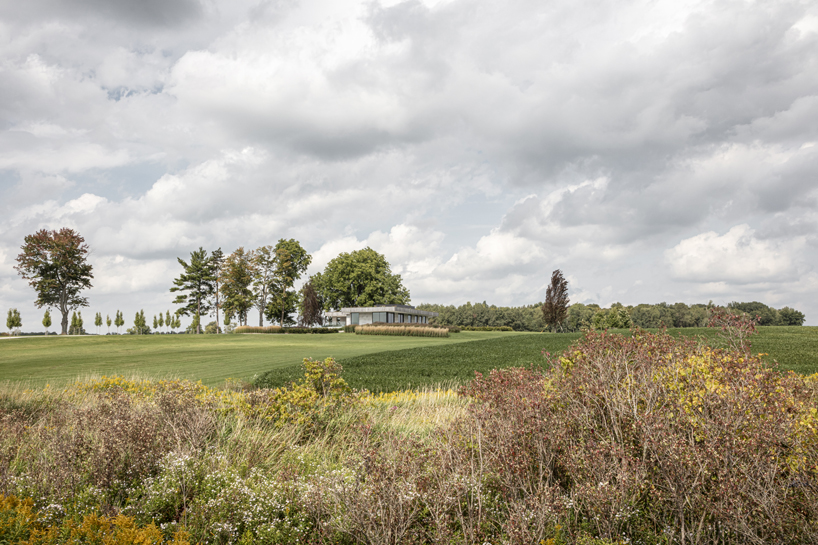 House H in Mount Brydges (Canada) door Chris Collaris Architects. Beeld Tim Van de Velde