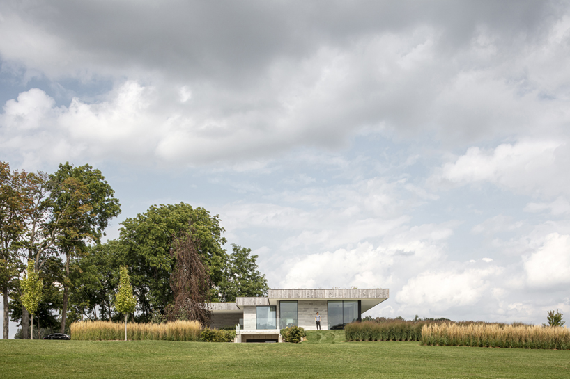 House H in Mount Brydges (Canada) door Chris Collaris Architects. Beeld Tim Van de Velde