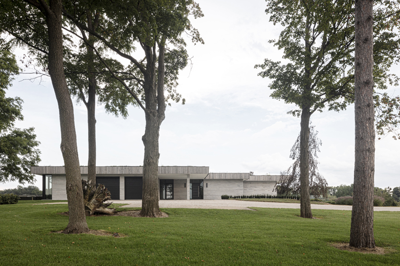 House H in Mount Brydges (Canada) door Chris Collaris Architects. Beeld Tim Van de Velde