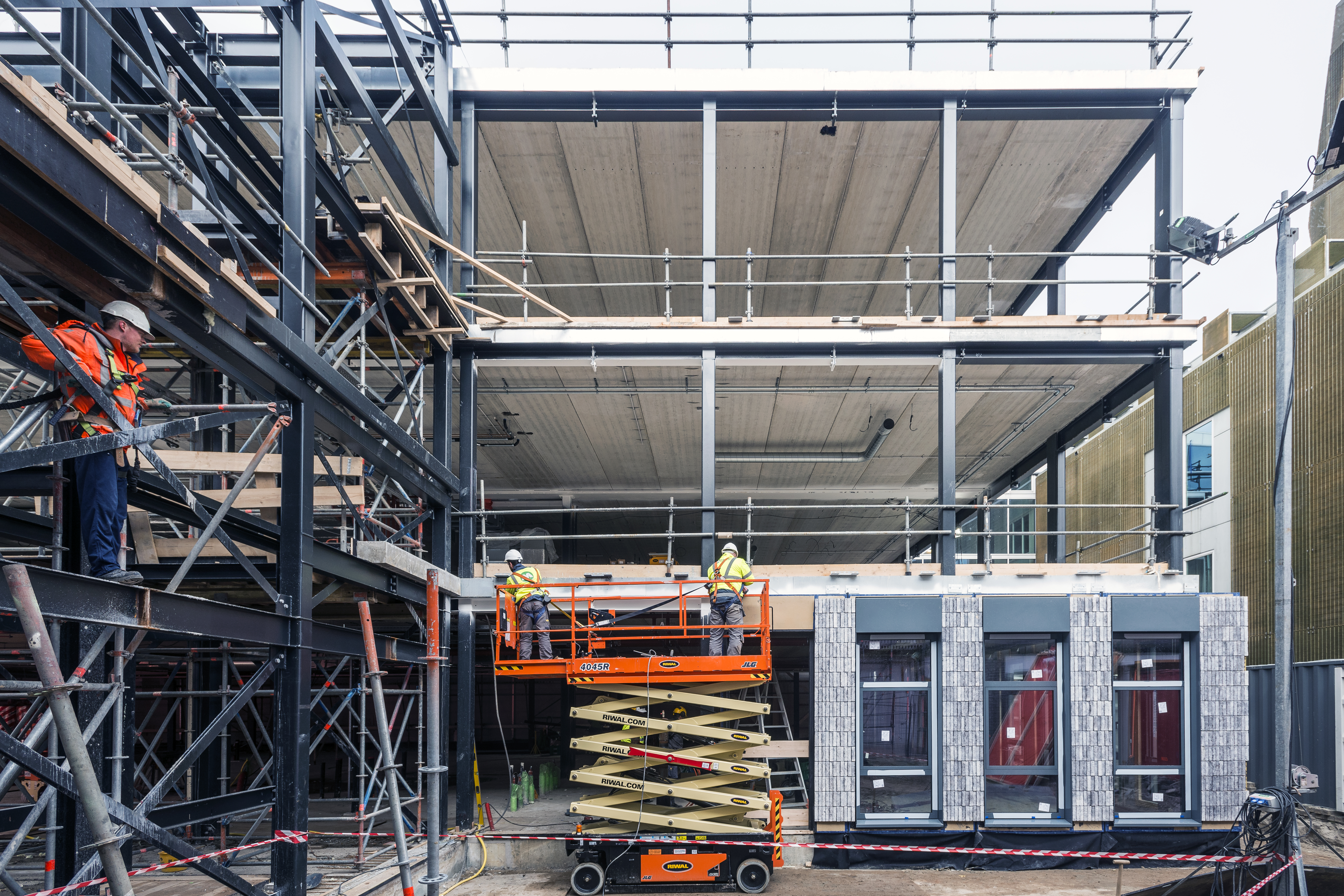 Voor de Hanze Hogeschool in Groningen was de aardbevingsbestendigheid de belangrijkste reden om te kiezen voor Signa op houtskeletbouw