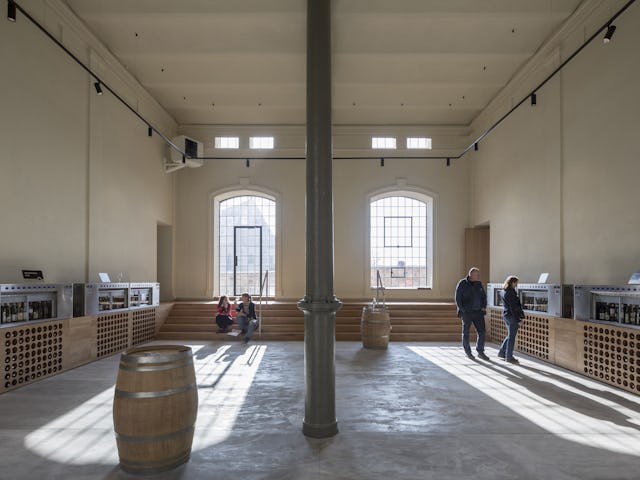 House of Wine door CHYBIK + KRISTOF. beeld laurianghinitoiu