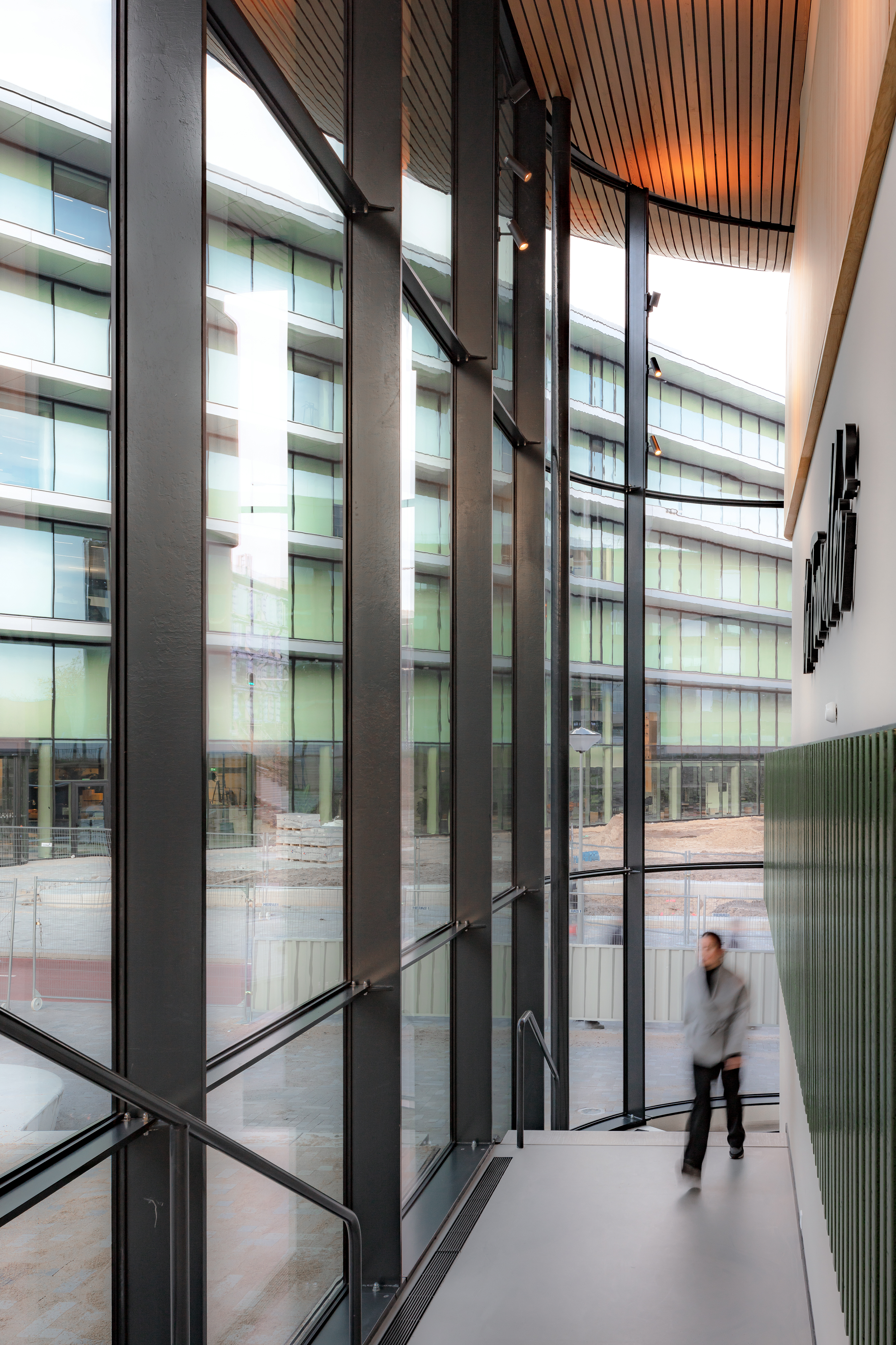 The Traveller in Amsterdam door Powerhouse Company. beeld Sebastian van Damme