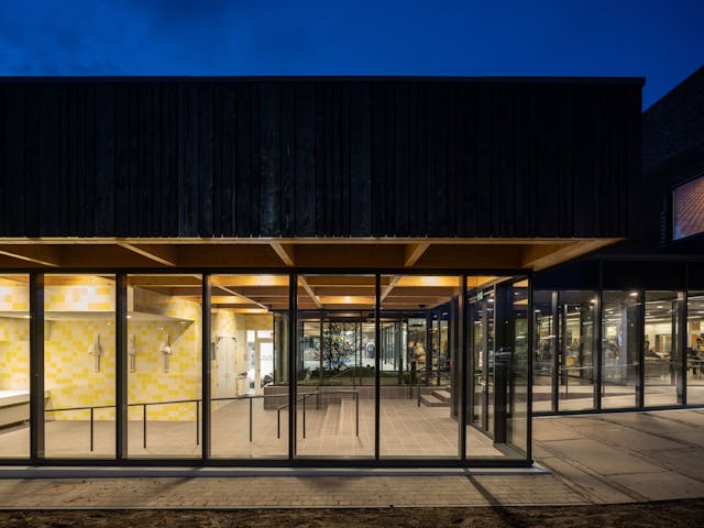 Entree. Beeld Ossip van Duivenbove