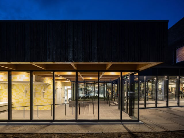 Entree. Beeld Ossip van Duivenbove