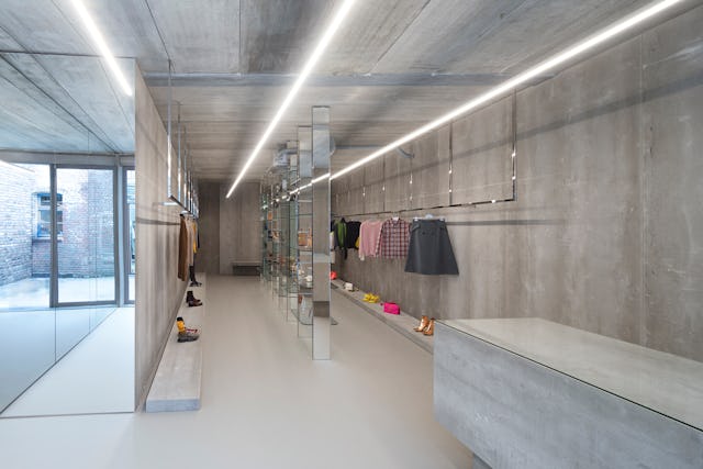 Winkelinterieur Labels Sittard - Maurice Mentjens. beeld Arjen Schmitz