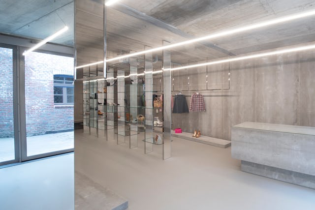 Winkelinterieur Labels Sittard - Maurice Mentjens. beeld Arjen Schmitz