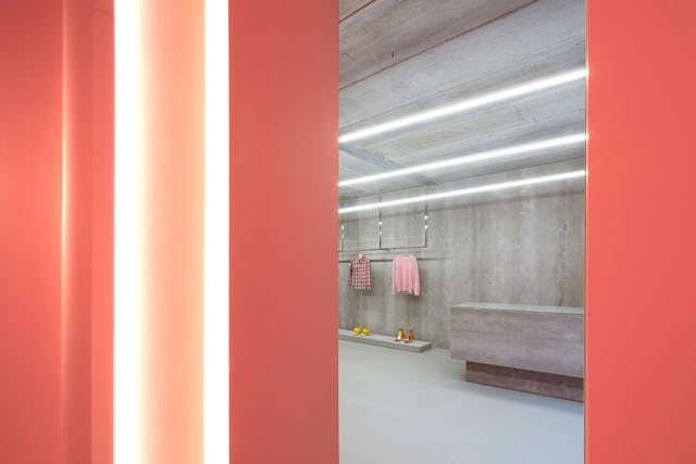 Winkelinterieur Labels Sittard - Maurice Mentjens. beeld Arjen Schmitz