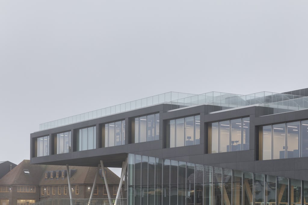 OMA Brighton College Science and Sports. Beeld Laurian-Ghinitoiu