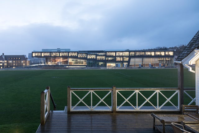 OMA Brighton College Science and Sports. Beeld Laurian-Ghinitoiu