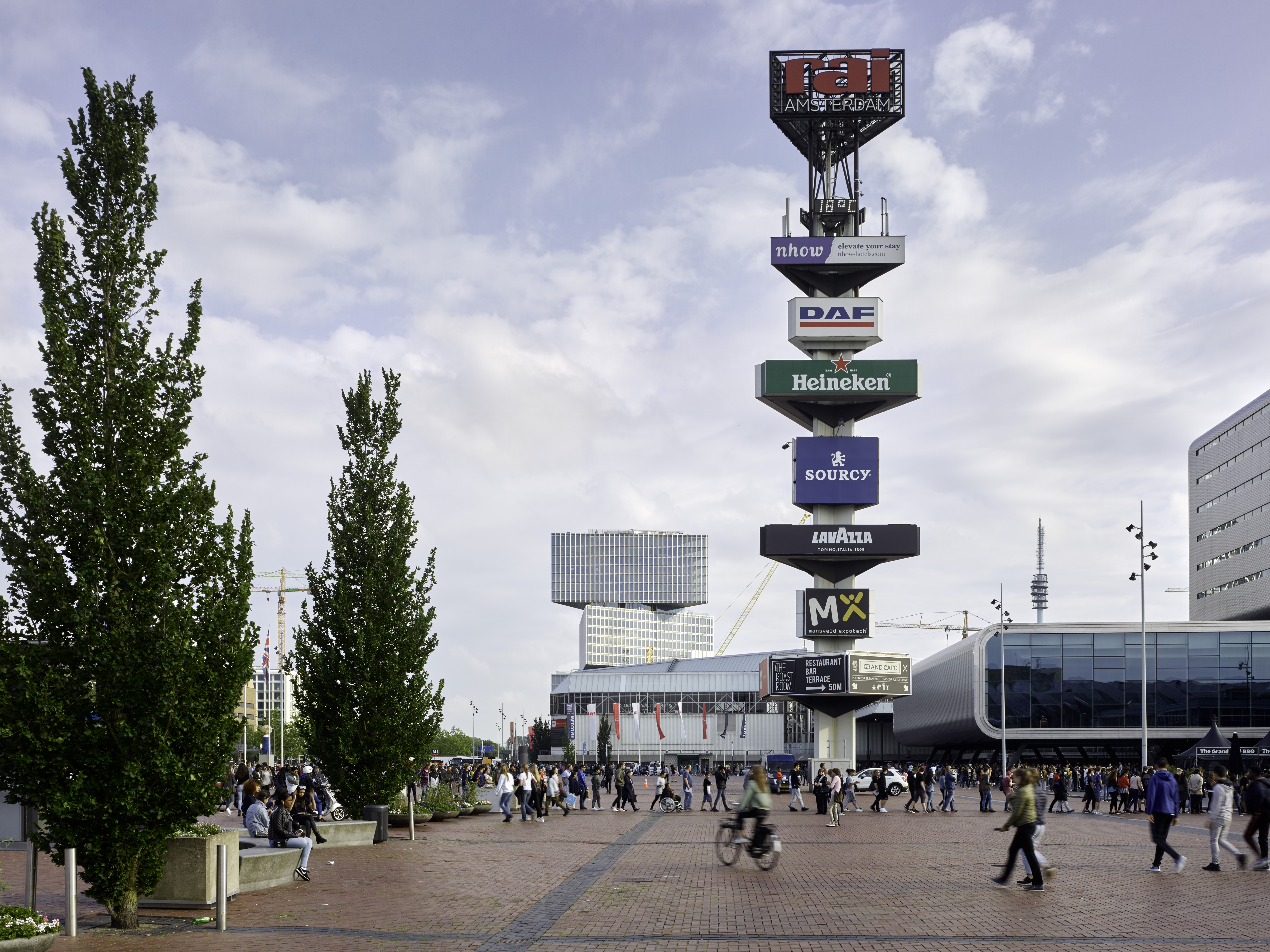 Amsterdam, June 2019
RAI NHOW Hotel by OMA.
Photo: Walter Herfst